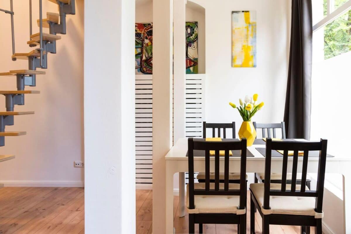 Spacious Loft Style Studio In Berlin Wilmersdorf ภายนอก รูปภาพ
